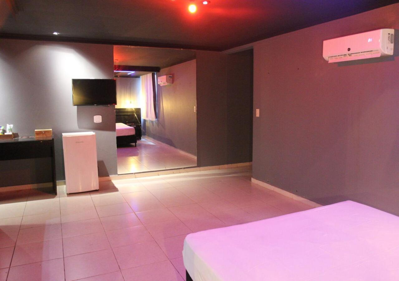 Gran Motel Тагуатинга Экстерьер фото